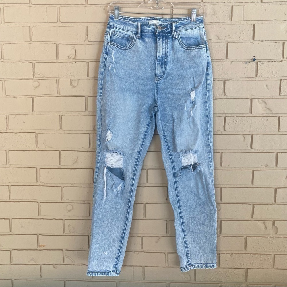 KanCan Signature Ultra High Rise Baggy Fit Distressed Washed Blue Jeans Size 26